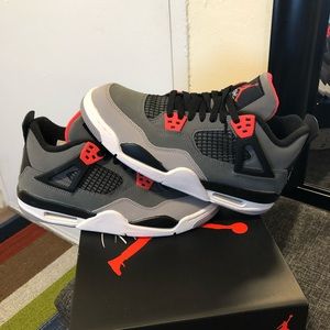 AIR JORDAN 4 sz 6.5 DS